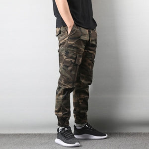 Japanese Style Fashion Jeans Men Elastic Waist Big Pocket Cargo Pants Camouflage Military Pants Hip Hop Joggers Pants Streetwear